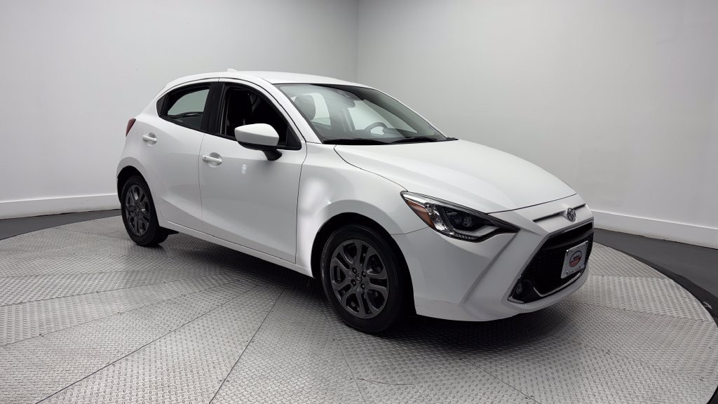 Used 2020 Toyota Yaris XLE FWD image 40