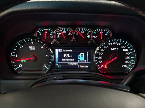 Used 2016 Chevrolet Suburban LT image 11