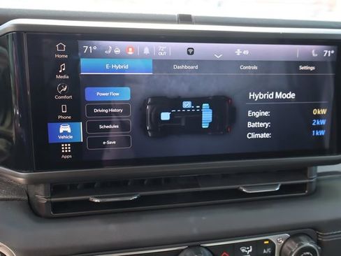 Used 2025 Jeep Wrangler Unlimited Sahara w/ Safety Group image 40