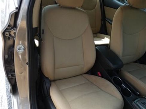 Used 2013 Hyundai Elantra GLS w/ Preferred Pkg FWD image 48