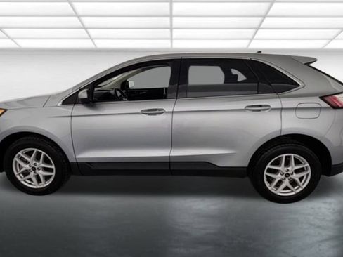 Used 2022 Ford Edge SEL w/ Convenience Package image 4