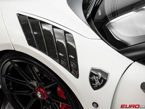 Used 2022 Ferrari F8 Tributo RWD image 20