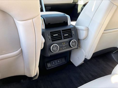 Used 2025 Land Rover Discovery S AWD/4WD image 37