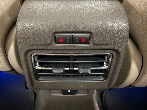 Used 2020 Lincoln Corsair FWD w/ Premium Package image 24