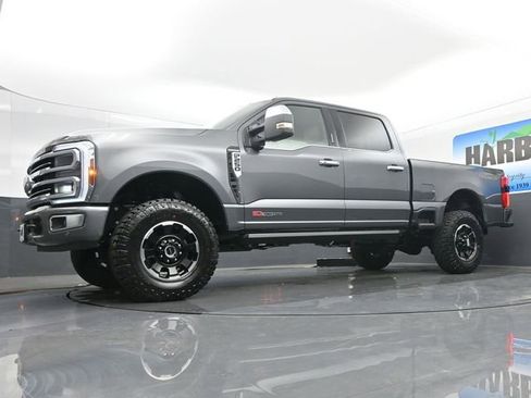 New 2026 Ford F250 Platinum w/ Platinum Plus Package AWD/4WD image 18