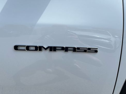 Certified 2023 Jeep Compass Latitude AWD/4WD image 31