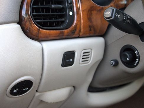 Used 1998 Jaguar XK8 Coupe image 13