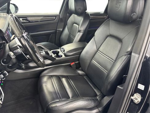 Used 2019 Porsche Cayenne S AWD/4WD image 13
