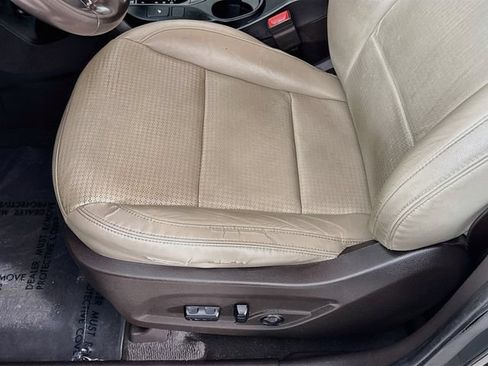 Used 2014 Hyundai Santa Fe Sport w/ Premium Equipment Package 03 FWD image 18