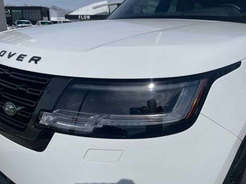 Certified 2024 Land Rover Range Rover SE image 26