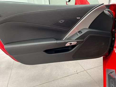 Used 2019 Chevrolet Corvette Stingray Coupe w/ Carbon Flash Badge Package RWD image 11