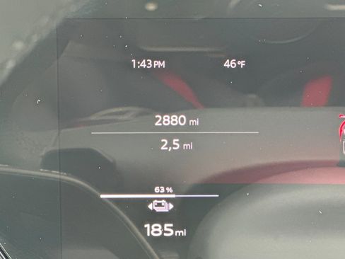 Used 2025 Audi A6 e-tron Premium Plus w/ Premium Plus image 31