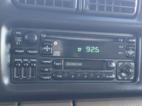 Used 1998 Dodge Ram 1500 Truck ST image 22