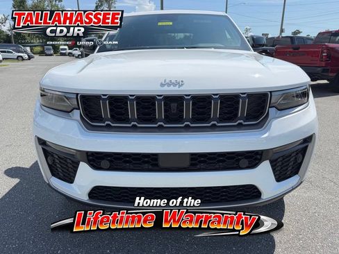 New 2026 Jeep Grand Cherokee Limited w/ Luxury Tech Group II RWD image 10