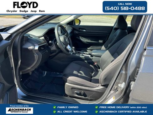 Used 2024 Nissan Altima 2.5 SV image 10