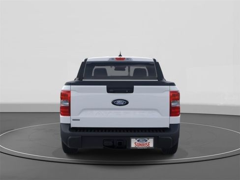 New 2025 Ford Maverick Lariat w/ 4K Tow Package image 5
