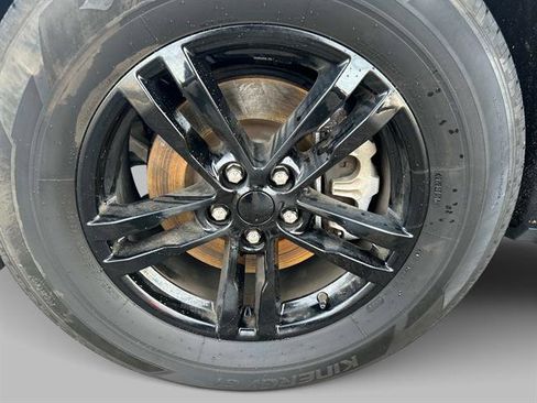 Used 2023 Ford Explorer XLT w/ Equipment Group 202A image 9