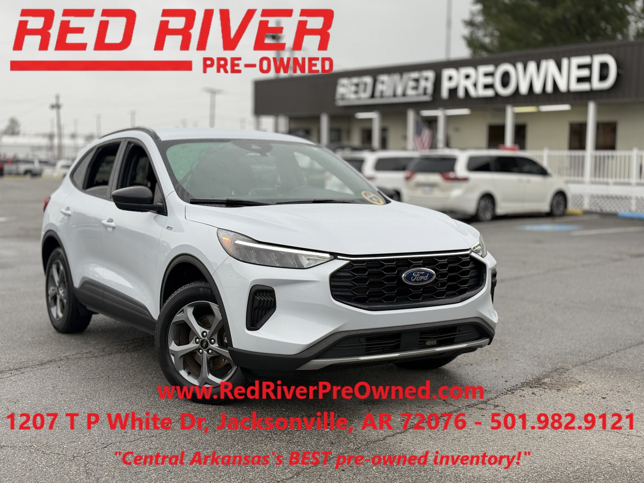 Used 2025 Ford Escape ST-Line AWD/4WD image 1
