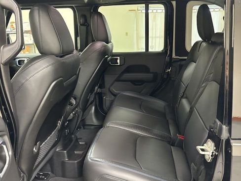 Used 2024 Jeep Wrangler High Altitude image 26
