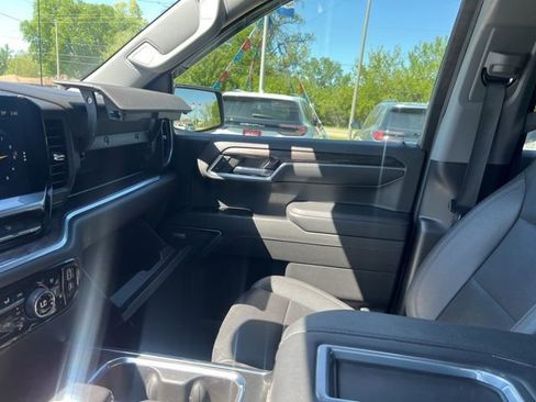 Used 2022 Chevrolet Silverado 1500 LTZ w/ Technology Package AWD/4WD image 23