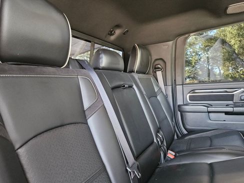 Used 2022 RAM 2500 Laramie w/ Night Edition AWD/4WD image 17