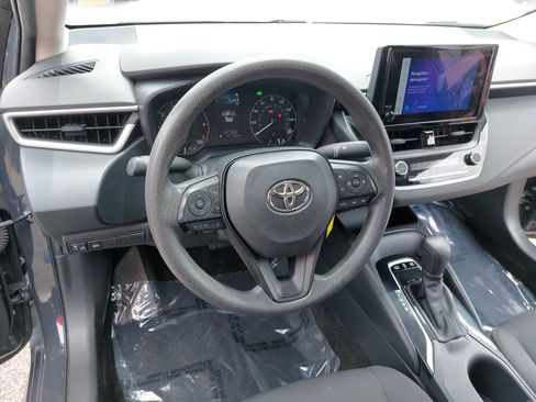 Used 2024 Toyota Corolla LE FWD image 16