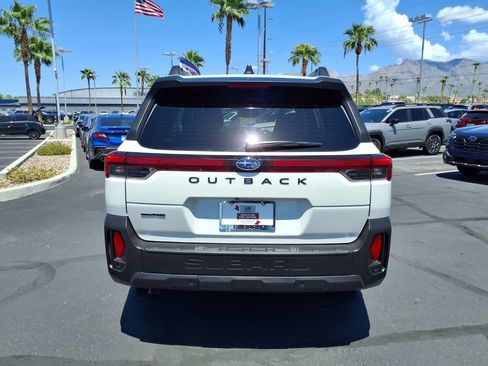 Used 2026 Subaru Outback Premium AWD/4WD image 12