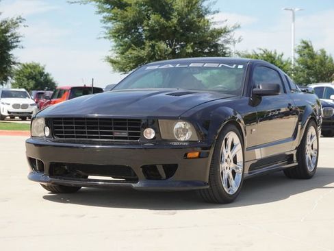 Used 2006 Ford Mustang GT Premium RWD image 3