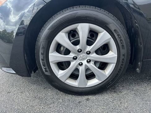 Used 2023 Toyota Corolla LE image 7