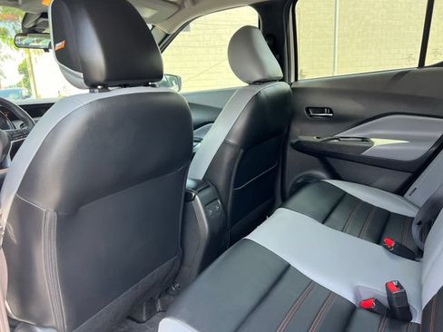 Used 2024 Nissan Kicks SR w/ SR Premium Package FWD image 28