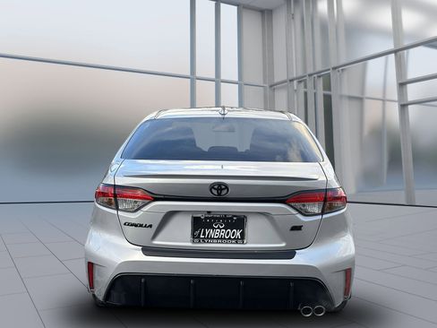 Used 2026 Toyota Corolla SE image 6