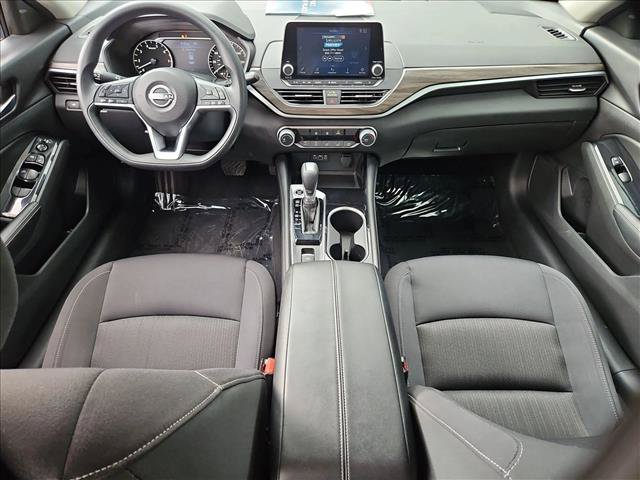 Used 2023 Nissan Altima 2.5 SV AWD/4WD image 22