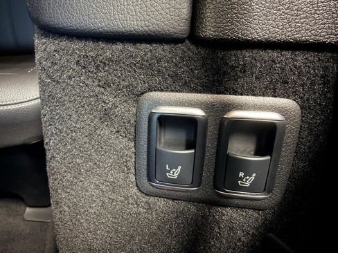 Used 2015 Mercedes-Benz GL 450 4MATIC image 26