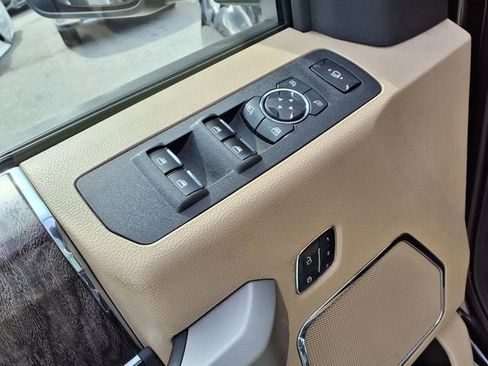 Used 2019 Ford F250 4x4 Crew Cab Super Duty image 21