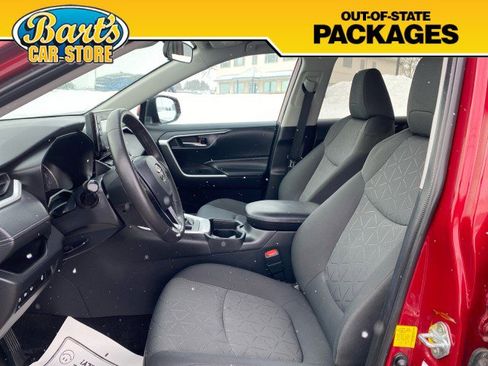 Used 2021 Toyota RAV4 XLE w/ XLE Grade Weather Package image 25
