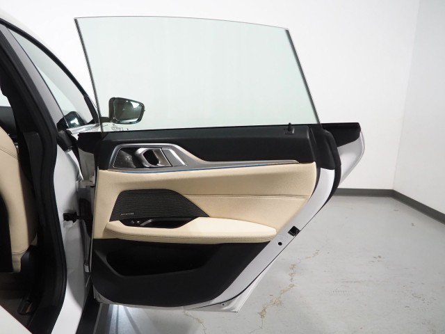 Used 2023 BMW i4 eDrive40 RWD image 70