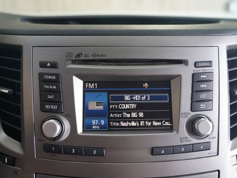 Used 2014 Subaru Outback 2.5i Premium w/ Moonroof Package AWD/4WD image 18