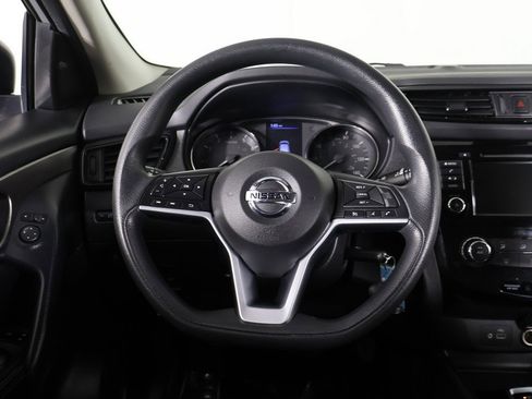 Used 2020 Nissan Rogue Sport S image 35