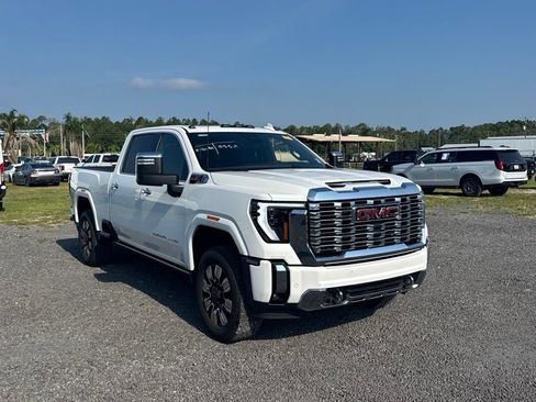 Used 2024 GMC Sierra 2500 Denali w/ Denali Reserve Package AWD/4WD image 7
