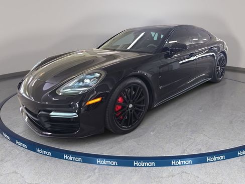 Used 2020 Porsche Panamera GTS image 1