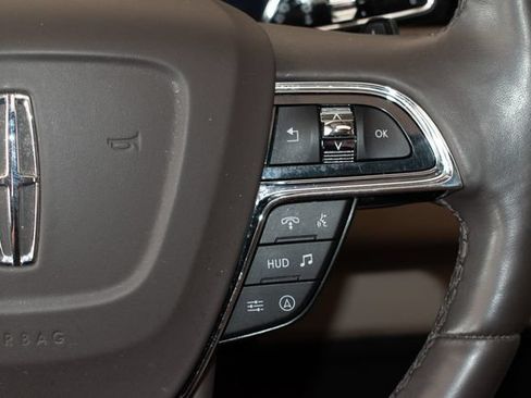 Used 2023 Lincoln Navigator Reserve AWD/4WD image 27