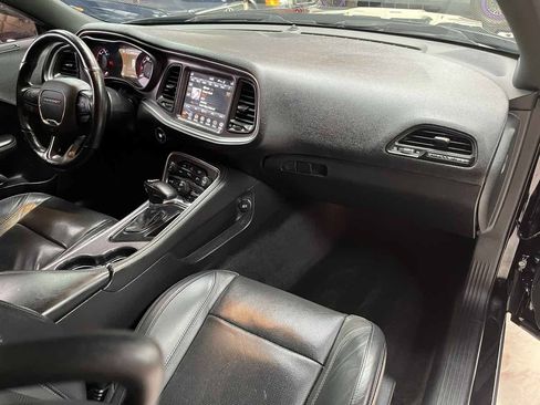 Used 2018 Dodge Challenger SXT Plus RWD image 11