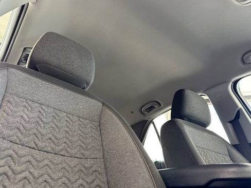 Used 2024 Chevrolet Equinox LT FWD image 20