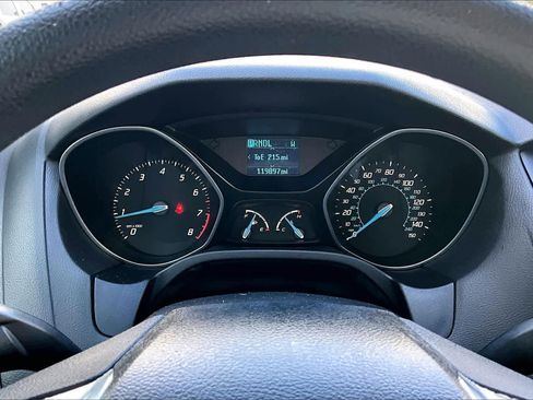 Used 2012 Ford Focus SE FWD image 24