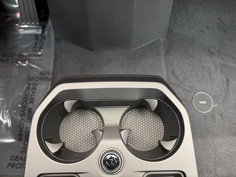 New 2026 BMW iX xDrive60 w/ Premium Package image 21