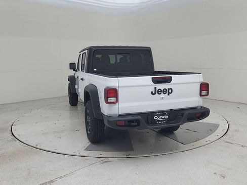 New 2026 Jeep Gladiator Sport image 13