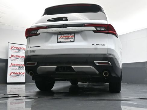 Used 2025 Toyota Grand Highlander AWD Hybrid image 40