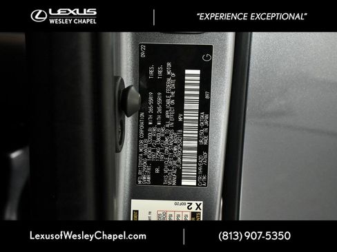 Used 2023 Lexus GX 460 Premium w/ Accessory Package image 39