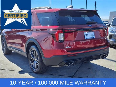 Used 2025 Ford Explorer ST AWD/4WD image 4