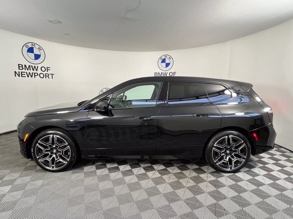 Used 2026 BMW iX xDrive60 w/ M Sport Package AWD/4WD image 13